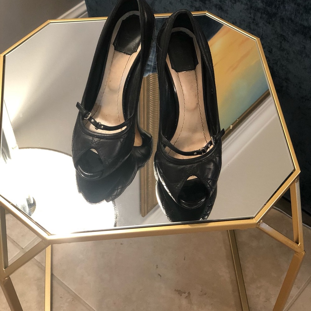 Christian Dior Cannage Black Pumps - Picture 3 of 9